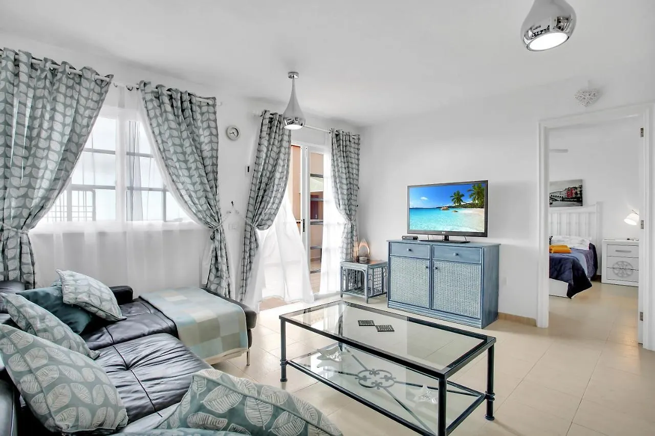 アパート Top Floor, Sea View, Huge Terrace, Heated Pool, Garage ロスクリスティアーノス